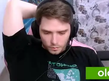 Chaturbate Free Porn Cam of dmitryromanov