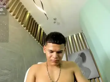 Chaturbate Free Porn Cam of dylanroyce_