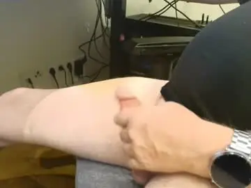 Chaturbate Sex Cam of thyrox38