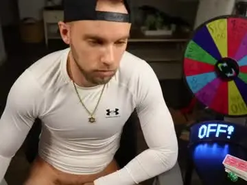 Chaturbate Best live sex cam show of troy_greenxo