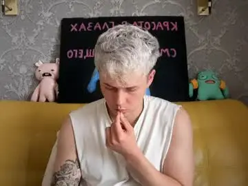 Chaturbate Watch Live Sex Cams of danny_love01