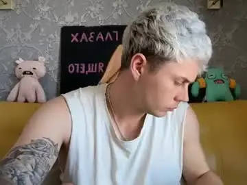 Chaturbate Best live sex cam show of danny_love01