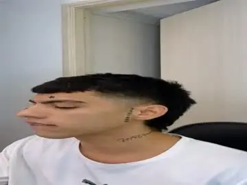 Chaturbate Watch Live Sex Cams of russell_adams_