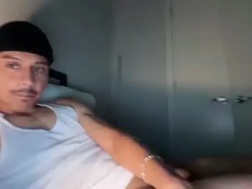 Chaturbate Watch Live Sex Cams of xmomentumx