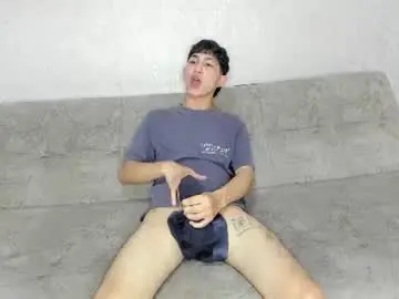 Chaturbate Live Sex of pelusos_mens