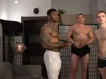 Chaturbate Live Porn of holiday_boys