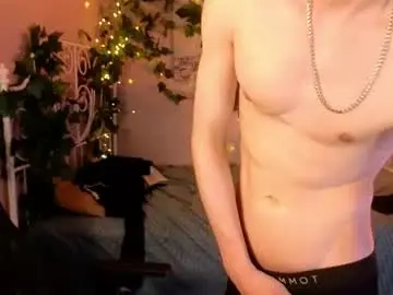 Chaturbate Best live sex cam show of meverik_oushen