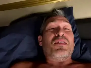 Chaturbate Live Sex Cam of countryjoe2002