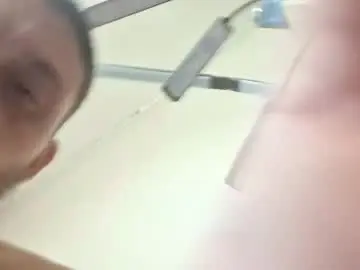 Chaturbate Live Sex Cam of crossbo112293
