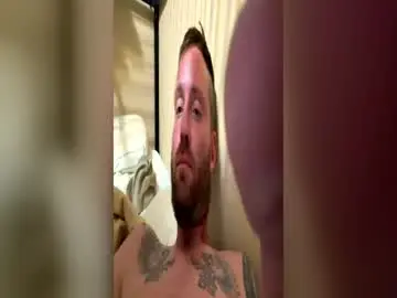 Chaturbate Free Live Porn of effiingcowboy