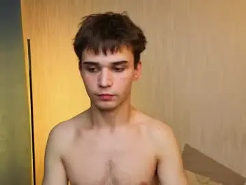 Chaturbate Free Live Porn of simonboy592
