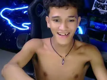 Chaturbate Free Live Porn of ken_bigcockxx