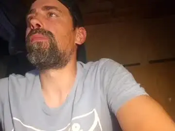 Chaturbate Sex Chat of hung_horny_brit