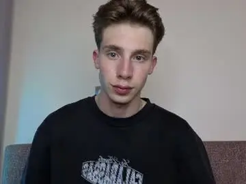 Chaturbate Free Porn Cam of cute_brian