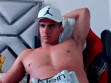 Chaturbate Live Sex Cam of danterouxx