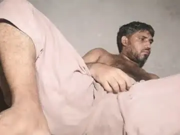 Chaturbate Free Porn Cam of hairybouy264541