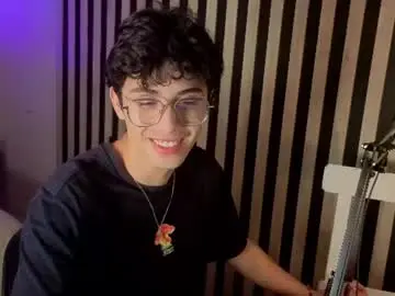 Chaturbate Live Sex of mikevoss_