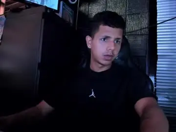 Chaturbate Live Sex of g_lincoln