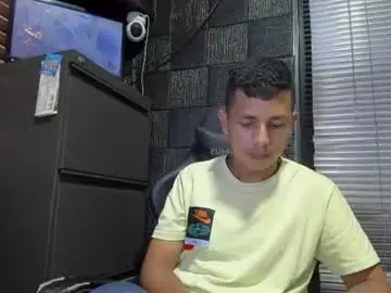 Chaturbate Adult Webcam of g_lincoln