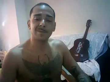 Chaturbate Live Sex Cam of latinounder