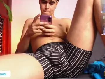 Chaturbate Free Live Porn of damoncolbi