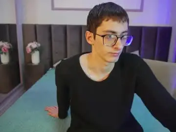 Chaturbate Private Sex Chat of ronbevs