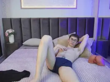 Chaturbate Live Porn of ronbevs