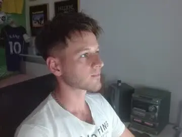 Chaturbate Live Sex Cam of freddy_star