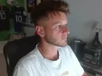 Chaturbate Live Porn of freddy_star