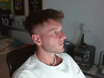 Chaturbate Live Porn of freddy_star