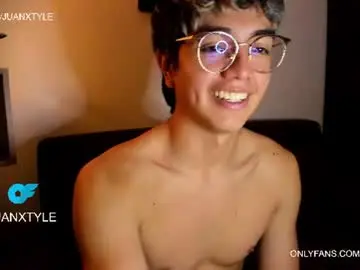 Chaturbate Free Live Porn of juancamroom