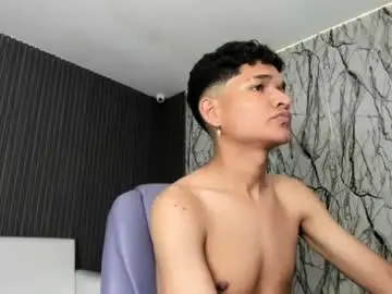 Chaturbate Free Live Porn of davexxx_