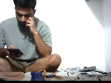 Chaturbate Live Sex Cam of spicybuoy