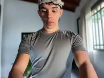Chaturbate Adult Video Chat of joulianogreco1
