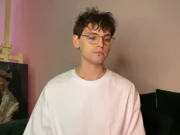 Chaturbate Nude Webcam of oliverlawrence