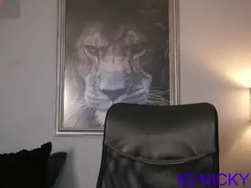 Chaturbate Adult Video Chat of alan_morrys