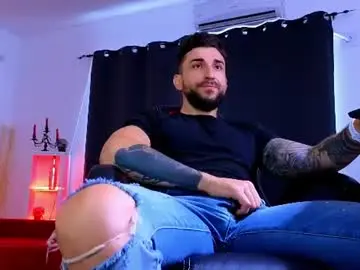 Chaturbate Private Sex Chat of mightyaaron
