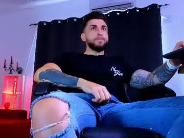 Chaturbate Best live sex cam show of mightyaaron