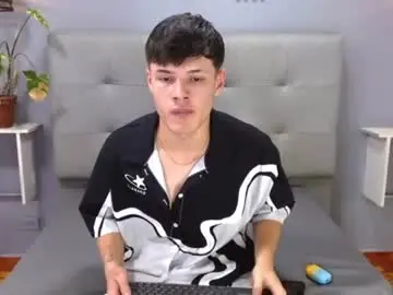 Chaturbate Adult Webcams of kevin_tupe