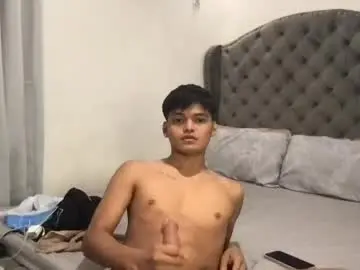 Chaturbate Free Porn Cam of asianhugescott
