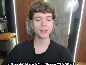Chaturbate Free Porn Cam of calvin_loves_you