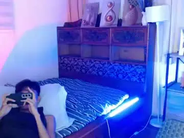 Chaturbate Live Sex Cam of horny_joshxxx