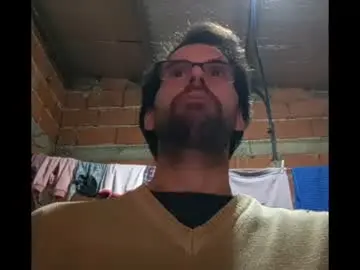 Chaturbate Live Sex Cam of banana_argen_15