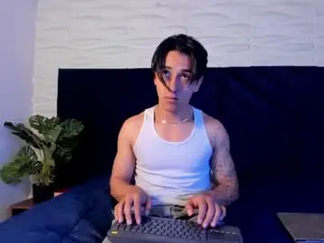 Chaturbate Free Live Porn of andyjoy_
