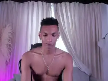 Chaturbate Nude Webcam of juliensaint_
