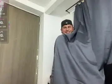 Chaturbate Sex Cam of bob_pettersonn
