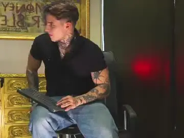 Chaturbate Best live sex cam show of dantecoppolaa