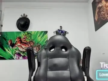 Chaturbate Free Porn Cam of logan_whitters01