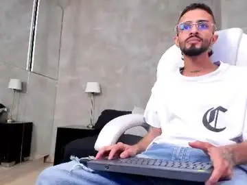 Chaturbate Live Porn of felipe_casttan
