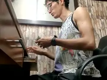 Chaturbate Watch Live Sex Cams of jhosuamoore